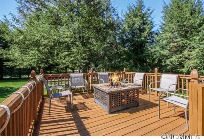 Brookside Mountain Mist Inn Уэйнсвилл Экстерьер фото