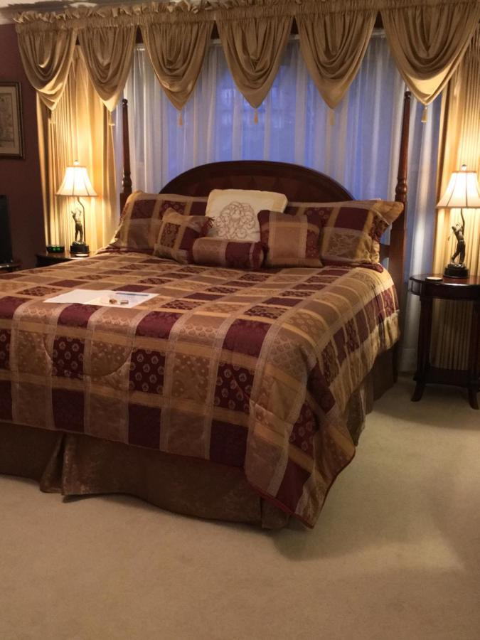 Brookside Mountain Mist Inn Уэйнсвилл Экстерьер фото